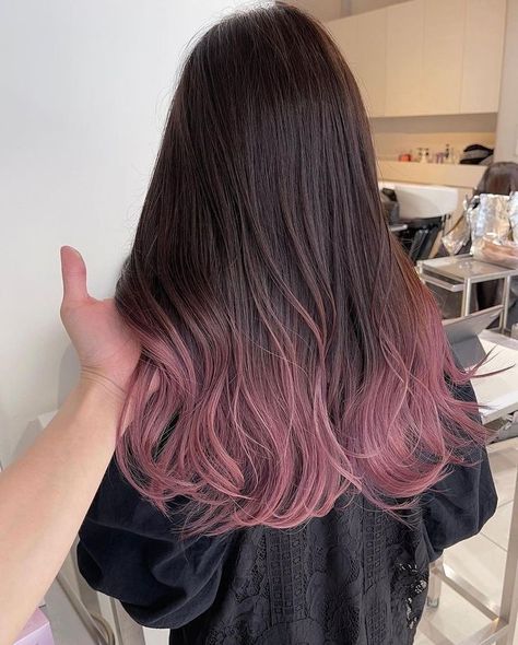 Pink Ombre Black Hair, Pink Black Hair Color, Hair Color Pink Highlights, Ombre Hair Color Pink, Black Hair With Colored Tips, Pink Hair Black Hair, Aesthetic Hair Colour, Brown Skin Hair Color, Pink Tips Hair