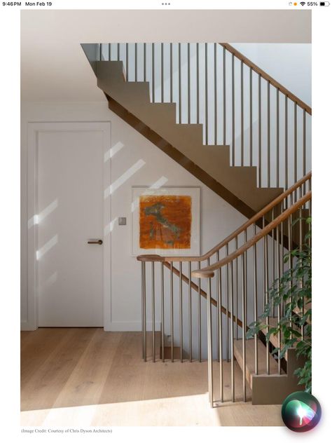 Mid Century Staircase, Split Staircase, Modern Fireplace Ideas Living Rooms, L Shaped Stairs, Interior Stair Railing, Midcentury Interior, Modern Stair Railing, Timber Staircase, Hampstead Heath