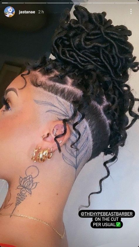 Undercut And Braids Black Women, Fade With Braids For Women, Braids In A Mohawk Style, Braids On Tapered Hair Shaved Sides, Dread Undercut Women, Braided Mohawk Hairstyles Shaved Sides, Dreads With Undercut Black Women, Braids On Top Shaved Sides, Braided Hairstyles With Undercut