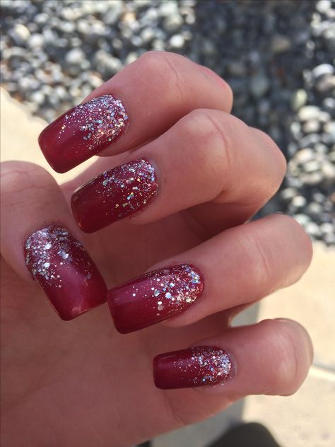 Deep red gel acrylics with sparkles ❤️ #nails #gel #acrylic #red #longnails #darkred #maroon #sparkly #glitter Red Sparkle Nails, Red Sparkly Nails, Red And Silver Nails, Pink Holographic Nails, Prom Nails Red, Red Nails Glitter, Red Gel Nails, Silver Glitter Nails, Maroon Nails