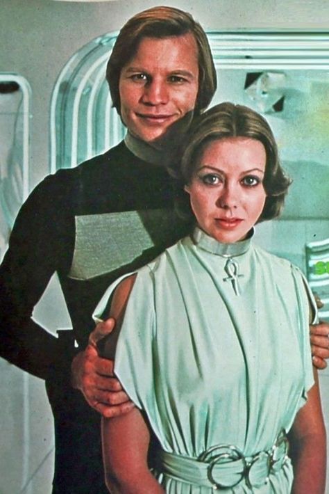 Michael York and Jenny Agutter in Logan's Run (1976) Logan's Run Movie, Logans Run, Apocalyptic Movies, Michael York, Jenny Agutter, Post Apocalyptic Movies, Logan's Run, Uk Actors, Scifi Art