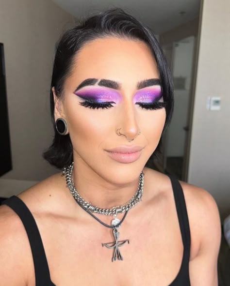 Rhea Ripley Eye Makeup, Rhea Ripley Halloween, Rhea Ripley Makeup Looks, Rhea Ripley Makeup, Wwe Makeup, Goth Goddess, Makeup Violet, Black Makeup Looks, Mami Rhea