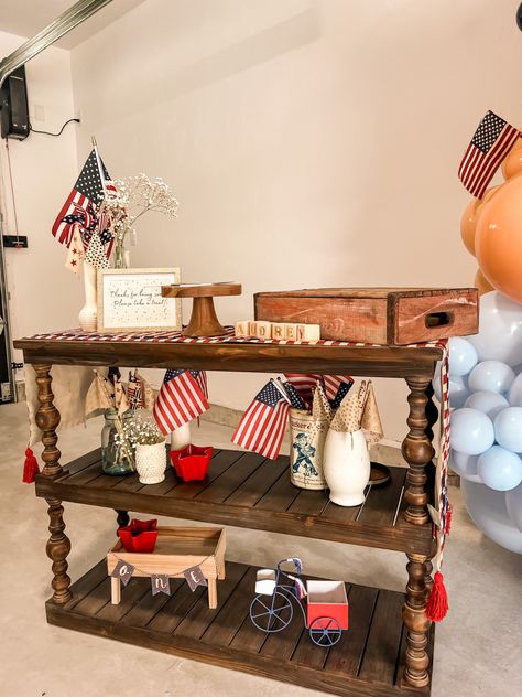 Vintage american theme party for a july first birthday American Theme Party, Americana Party, Firecracker Birthday, American Themed Party, American Theme, Vintage Americana, Party Girls, Theme Party, 1st Birthday Parties