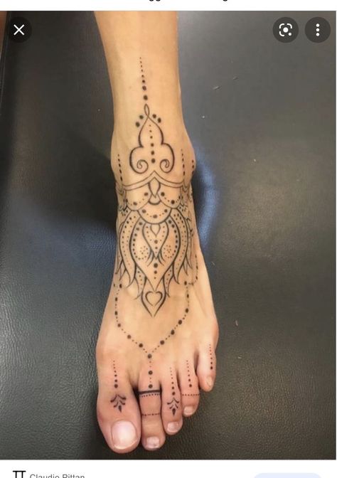 Ankle Tattoos For Women Mandala, Henna Tattoo Foot, Ankle Foot Tattoo, Bohemian Tattoo, Small Foot Tattoos, Toe Tattoos, Cuff Tattoo, Foot Henna, Ankle Tattoos For Women