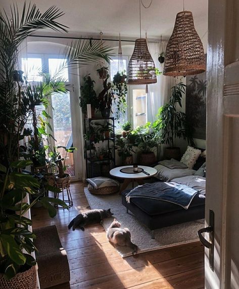 Gorgeous Living Room, Future Apartment Decor, Budget Home Decorating, Hippie Home Decor, Bohemian Bedroom Decor, Bedroom Decor Design, Dream House Rooms, Bohemian Bedroom, Apartment Decor Inspiration