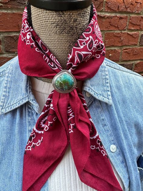 How To Wear Bandana, Wear Bandana, Alcohol Free Wine, Bandana Neck Scarf, Homesteading Animals, Bandana Outfit, Wild Rags, Clothes Board, Rock N Roll Style