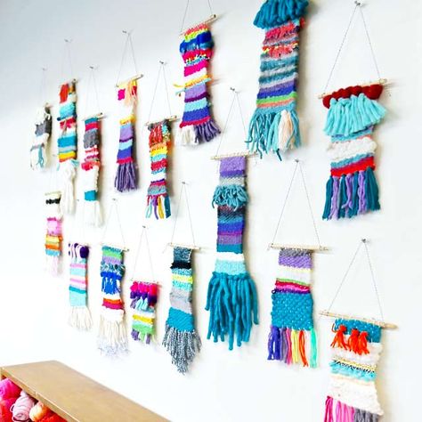 Weaving With Kids, Colorful Art Studio, Elementary Art Lesson Plans, Weaving For Kids, High School Art Lessons, Elementary Art Projects, Art Lessons Elementary, Classroom Crafts, Expressive Art