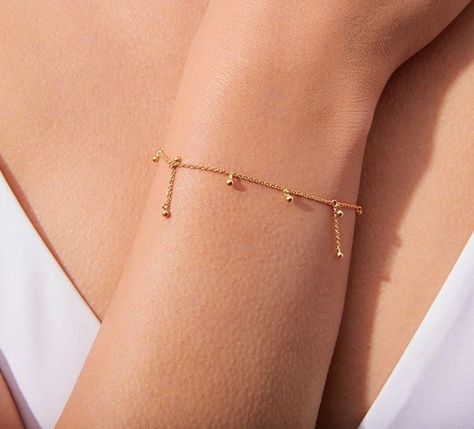 Trendy Silver Jewelry, Simple Necklace Designs, Delicate Gold Bracelet, Gold Bracelet Simple, Delicate Jewellery, Dainty Gold Bracelet, Preppy Jewelry, Jewelry Set Design, Gold Necklace Indian Bridal Jewelry