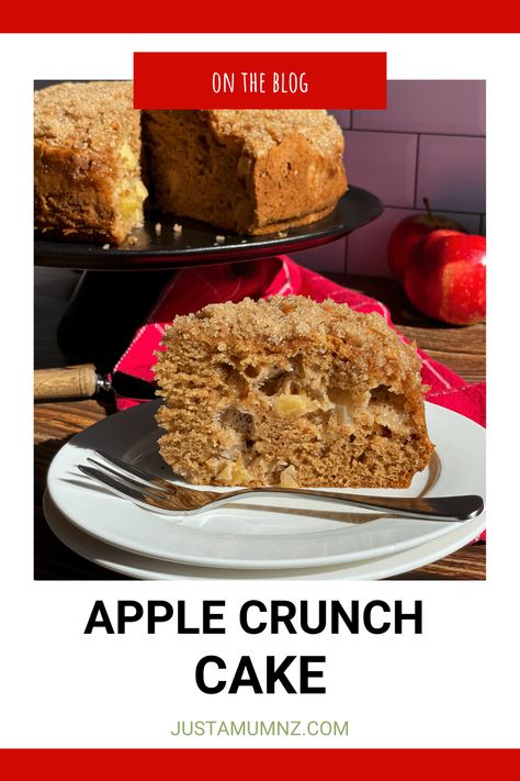 Delicious Apple Crunch cake, a lovely moist apple cinnamon cake with a lovely crunchy topping Apple Crunch Cake Recipe, Apple Crunch Cake, Nz Recipes, Apple Crunch, Apple Cake Recipe Easy, Recipe Using Apples, Crunch Topping, Moist Apple Cake, Bakers Delight