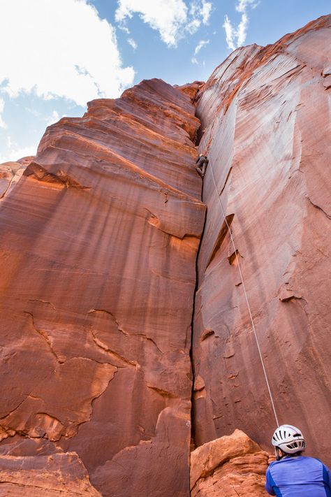 Climbing Technique, Desert Adventure, Indian Creek, Geology Rocks, Utah Travel, Moab Utah, Utah Photography, Oh The Places Youll Go, Rock Climbing