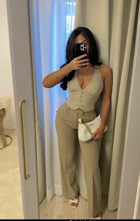 Birthday Outfits Ideas, Fashion Girl Outfits, Baddie Birthday, Cute Professional Outfits, Mode Zara, Baddie Outfits Ideas, Stylish Work Attire, Effortlessly Chic Outfits, Birthday Outfits