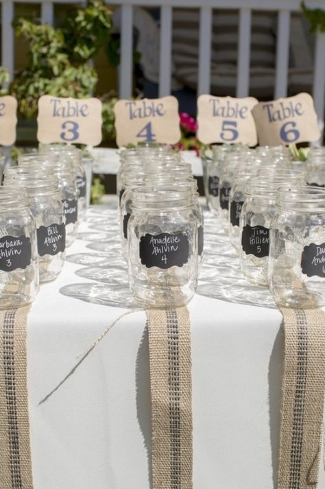 Backyard Wedding Seating, Wedding Favors For Guests Rustic, Mason Jar Wedding Favors, Table Gifts, Wedding Favour Jars, Wedding Favor Table, Creative Wedding Favors, Inexpensive Wedding Favors, Earthy Wedding