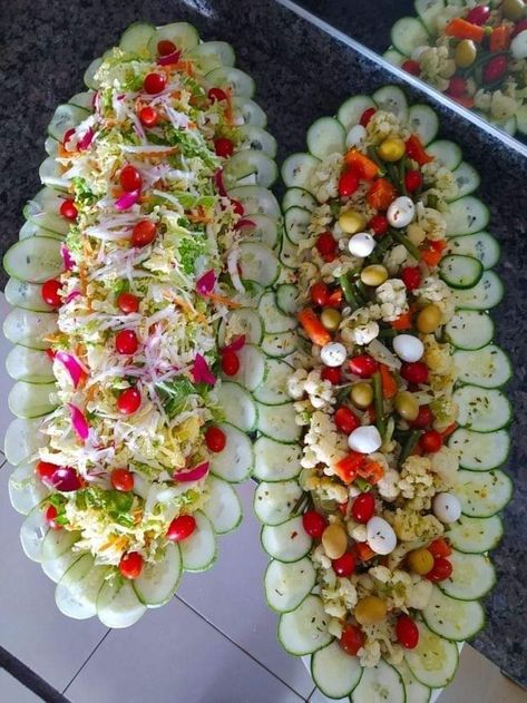 Catering Food Displays, Clean Eating Salads, Fruit Platter Designs, Decorações Com Comidas, Healthy Food Menu, Amazing Food Decoration, Party Food Buffet, Catering Ideas Food, Party Food Platters