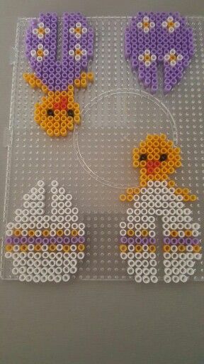 Hama beads easter egg chicken different patterns Easter Pearl Beads, Easter Beads Pattern, Hama Beads Patterns Easter, Hama Beads Easter, Easter Perler Bead Patterns, Easter Beads, Easter Hama Beads, 3d Perler Bead, Fuse Bead Patterns