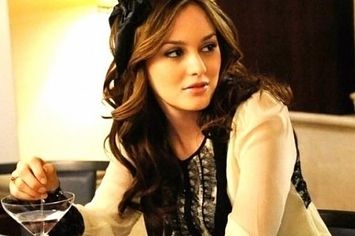 Blair Waldorf Aesthetic, Estilo Gossip Girl, Blair Waldorf Outfits, Blair Waldorf Gossip Girl, Blair Waldorf Style, Ivory Lace Top, Slush Puppy, Gossip Girl Blair, Gossip Girl Outfits