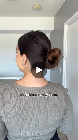 870K views · 434 reactions | @_toripuras quick bun hack! Perfect donut bun everytime! #bunhairstyle #hairstylehacks #easyhairstyles #messybuntutorial | Tori Puras | itsjennaraine · Roses How To Tie A Bun, Hair Donut Styles, Cute Easy Buns, How To Make A Bun, Quick Bun Hairstyles, Simple Updo Tutorial, Quick Bun, Quick Buns, Bun Hack