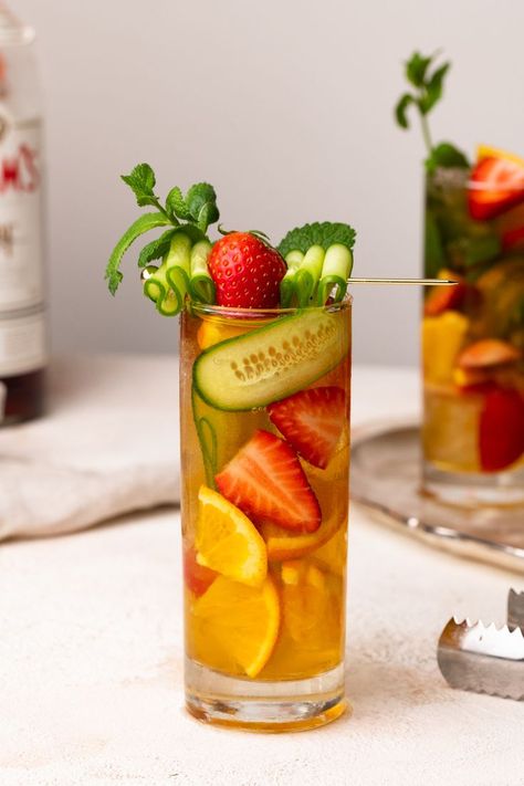 Pimms Recipe, Pimms Cocktail, Pimm's Cup, Pimms Cup, Mango Banana Smoothie, Eclair Recipe, Zucchini Banana Bread, Trout Recipes, Popular Drinks