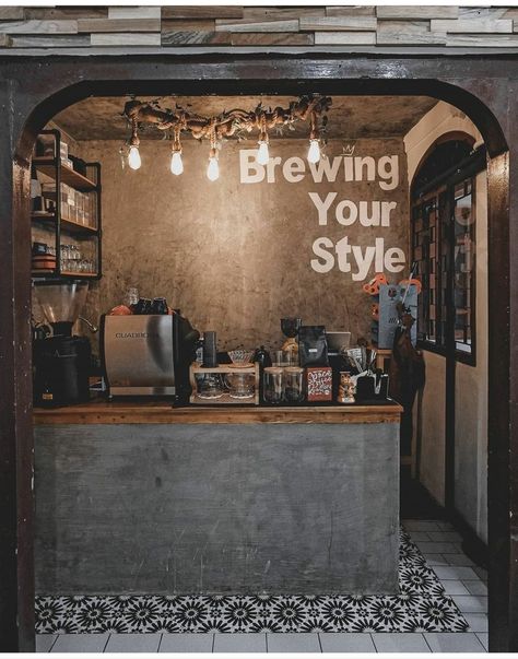 Modern Industrial Coffee Shop, Tiny Coffee Shop, Industrial Coffee Shop, Rustic Coffee Shop, Cafe Design Inspiration, Coffee Shop Counter, Coffee House Design, Starting A Coffee Shop, Wood Cafe