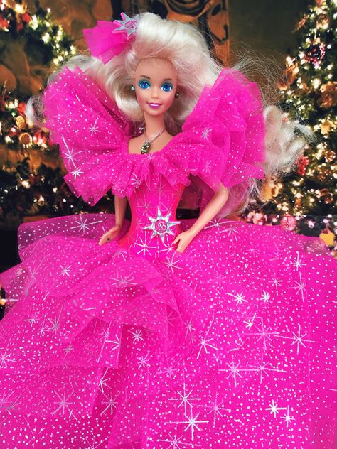 Holiday Barbie 1990, Barbie Old, 1980s Barbie Dolls, 80s Barbie, 1980s Barbie, Barbie Christmas, Barbie 1990, Barbie 80s, Barbie 90s