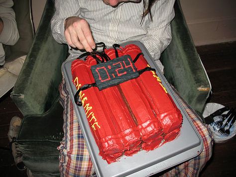 Dynamite Cake, Spy Kids Party, Spy Cake, Cake Sculpting, Jake Cake, Escape Room Diy, Spy Birthday Parties, Bomb Cake, Villains Party