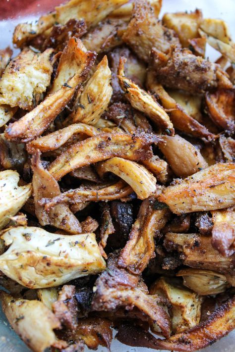 Vegan Shredded Rotisserie Chicken — Small Kitchen Cravings Oyster Mushroom Recipe, Vegan Meat Recipe, Shredded Rotisserie Chicken, King Oyster, Vegan Chicken, Oyster Mushroom, Vegan Meat, Chicken Pieces, Vegan Main Dishes