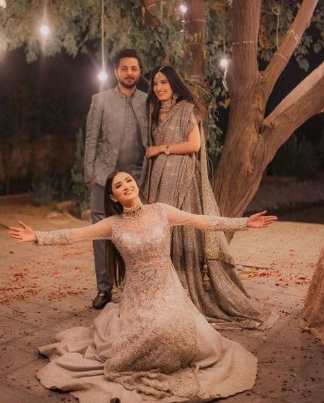 Sistrology Iqra Kanwal Engagement Pictures Iqra Kanwal Engagement, Iqra Kanwal, Pakistani Wedding Dance, Madonna Vogue, Bridesmaid Poses, Sisters Photoshoot Poses, Wedding Photoshoot Props, Sisters Photoshoot, Engagement Dress