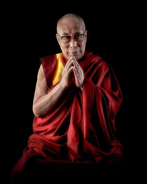 “My religion is very simple. My religion is kindness.” #RealGood Dali Lama, His Holiness The Dalai Lama, Tibetan Buddha, 14th Dalai Lama, Arte Yoga, 3d Portrait, Lights Artist, Buddhism Quotes, The Dalai Lama