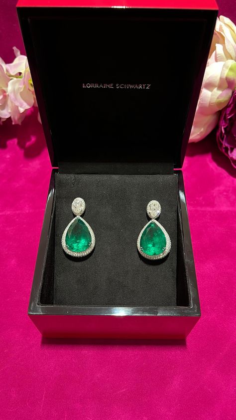 TheJewelDiary (@thejeweldiary) • Instagram photos and videos Colombian Emeralds, Emerald Earrings, Harrods, Scream, Emerald, Diamonds, Instagram Photos, Photo And Video, Instagram Photo