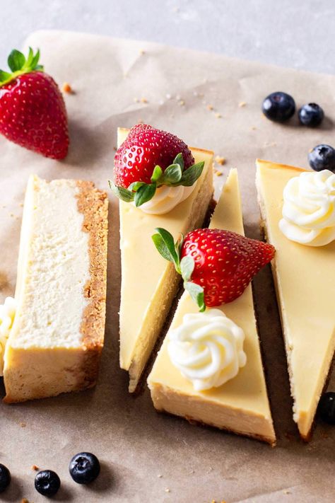 Small Batch Cheesecake 1 Block Cream Cheese Cheesecake, Cheesecake Single Serve, Cheesecake Recipes Small Batch, Small Cheesecake Recipe No Bake, Small Cheesecake Recipe, Small Batch Cheesecake, Black People Food Recipes, Individual Cheesecake, Black People Food