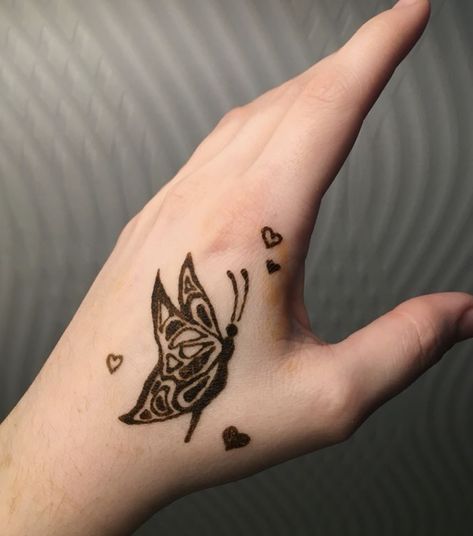 Anime Mehandi Designs, Mehndi Designs Butterflies, Aesthetic Butterfly Mehendi, Butterfly Mehandi Designs, Henna Butterfly Design, Butterfly Mehndi Designs, Butterfly Mehendi, Butterfly Henna Designs, Easy Mehndi Designs For Kids