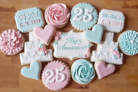 25th anniversary sugar cookies 25 Anniversary Cookies, Happy Anniversary Cookies Decorated, Anniversary Cookies Royal Icing, 25th Anniversary Cookies Decorated, 25th Anniversary Cookies, Anniversary Decorated Cookies, Happy Anniversary Cookies, Anniversary Sugar Cookies, Wedding Anniversary Cookies