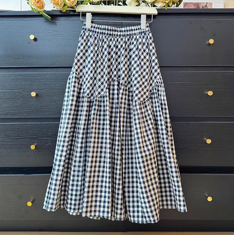 Linen blend gingham skirt with an elasticised waist, scalloped hip pattern and twirly midi hem. Lined. One Size: 24"-36" waist, 30" length Blue Gingham Skirt, Gingham Maxi Skirt, Sahm Style, Cottagecore Wardrobe, Madison Style, Seersucker Skirt, Gingham Linen, Gingham Skirt, Aprons Vintage