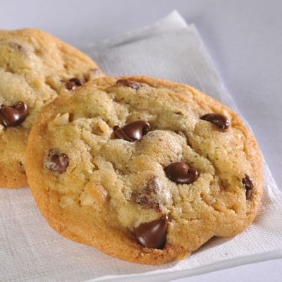 Original NESTLÉ® TOLL HOUSE® Chocolate Chip Cookies Toll House Cookie Recipe, Toll House Chocolate Chip Cookies, Nestle Tollhouse Chocolate Chip Cookies, Nestle Chocolate Chip Cookies, Tollhouse Cookie Recipe, Chocolate Chip Oatmeal Cookies Healthy, Nestle Toll House Cookies, Tollhouse Chocolate Chip Cookies, Chocolate Chip Oatmeal Cookies