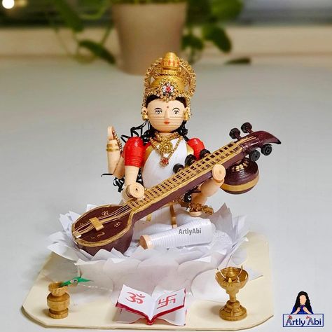 Best Poems For Kids, Quilling 3d Miniatures, Aarti Decoration, Kondapalli Bommalu, Quilling Miniatures, Godly Art, Ashta Lakshmi, Quilling Arts, Quilling Dolls