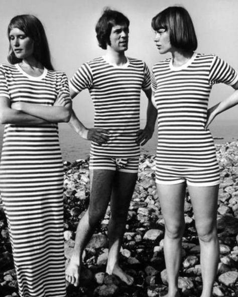 French Stripes, Crazy Outfits, 60s Fashion, Classic Outfits, Long Maxi, Fashion History, Jersey Dress, Style Vintage, Short Sleeve Dresses