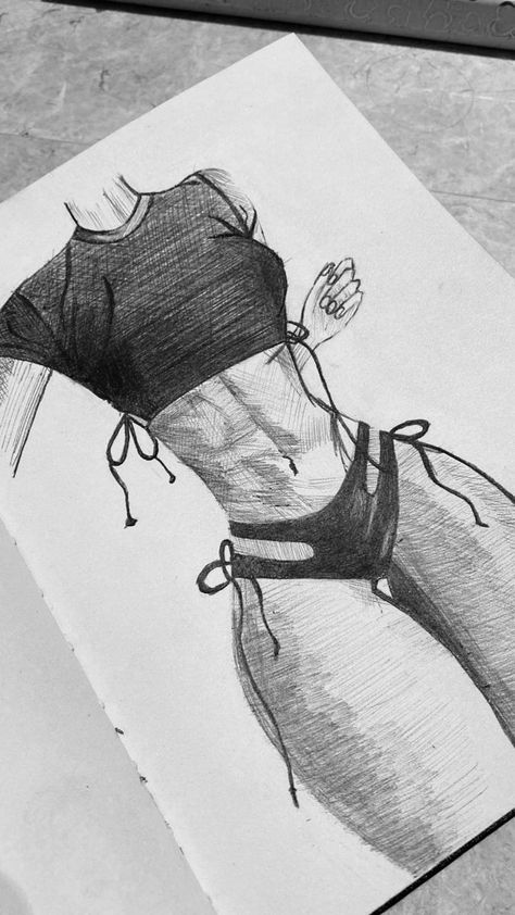 Woman Body Sketch Realistic, Womens Body Sketch, Female Body Draw Sketches, Women Drawing Body Sketches, Women Body Drawing, Woman Body Drawing, Woman Body Sketch, Art Charcoals, Body Image Art