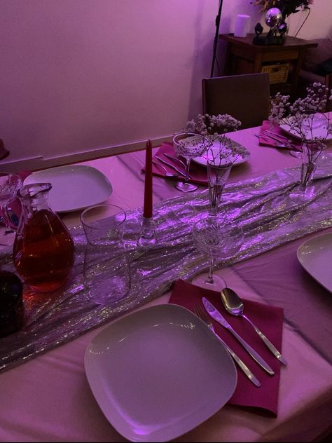 Dinner Glasses, Birthday Party Decoration Ideas, Sparkle Birthday Party, Story Snapchat, Sparkle Birthday, 21 Diner, Selfie Picture, Candles Flowers, Party Decoration Ideas