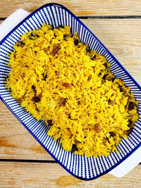 sultanas Bobotie Recipe South Africa Yellow Rice, South African Rice, Savoury Rice Recipes, African Yellow Rice, African Food Recipes Easy, Bobotie Recipe South Africa, South African Bobotie Recipe, Savoury Rice Recipe, African Rice