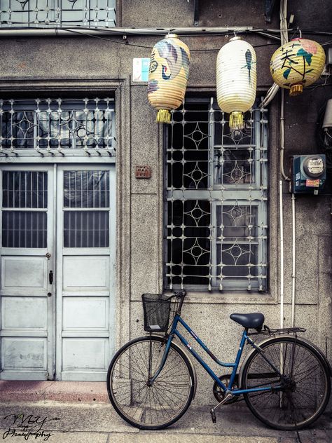 Taiwan Street, Tainan City, China Street, Street Pictures, School Interior, Tainan, Street House, Old Street, Chinese Restaurant