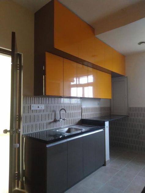 Orange grey mr+ merino laminate Kitchen Modular, Orange Kitchen, Kitchen Design Decor, Grey Kitchen, Orange Grey, Design Decor, Yellow Orange, Red Yellow, Laminate