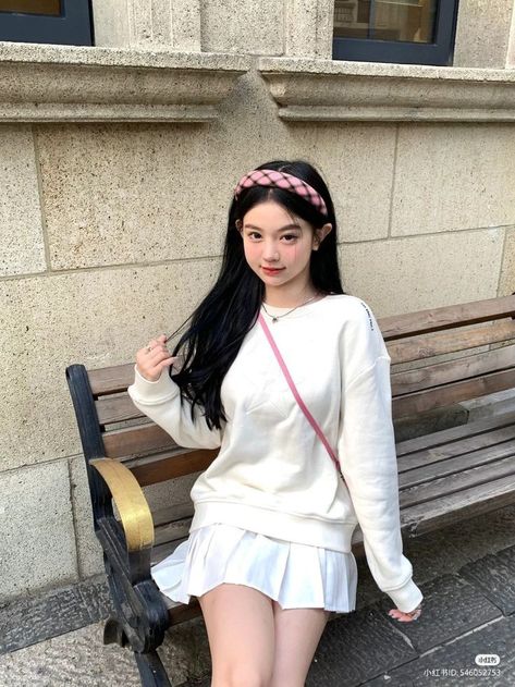 Korean Headband, Beautiful Monster, Fotografi Digital, Korean Babies, Hot Picks, 가을 패션, Cute Poses, Insta Photo Ideas, Ulzzang Girl