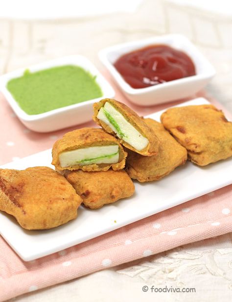 Paneer Pakora Recipe Paneer Pakoda, Paneer Pakora, Appetizing Food, Veg Momos, Pakora Recipe, How To Make Paneer, Garlic Chutney, Pakora Recipes, Lemon Rice