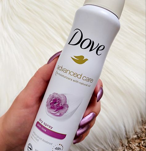 #dove #deodorant #skincare Deodorant Aesthetic, Skincare Design, Dove Deodorant, School Dr, Spray Deodorant, Good Skin Tips, 2020 Vision, Beauty Gadgets, Amazon Beauty Products