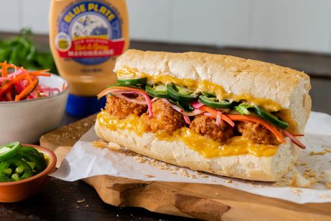 Desi Sandwich, Shrimp Banh Mi, Spicy Fried Shrimp, Salted Shrimp, House Cafe, Mini Cucumbers, Sandwich Ingredients, Cafe Ideas, Blue Plate