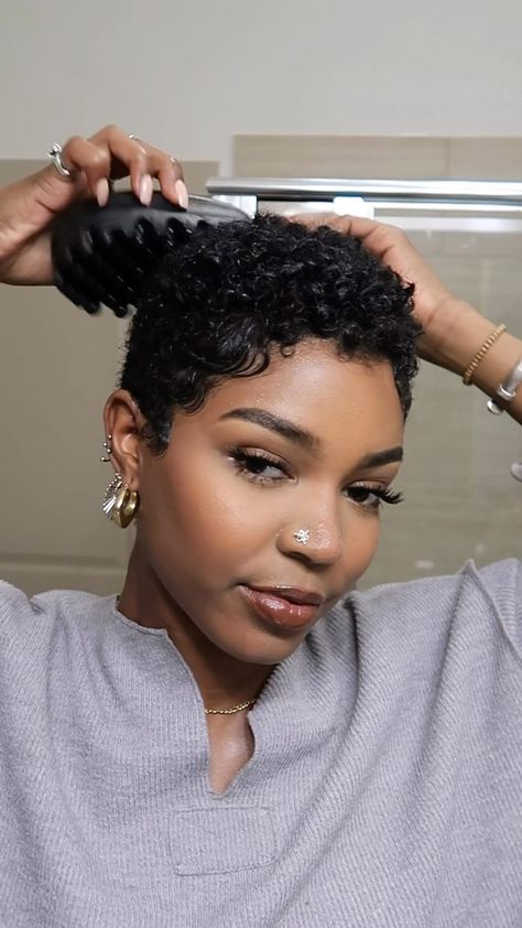 Ny McGee | When we’re talking styling, we’re talking @kisscolors! My curls and edges are a delicacy and must be treated with care. Which is why I use… | Instagram Ny Mcfly, Tapered Twa Hairstyles, Black Woman Short Hair, Curly Twa, Pixie Fade, Edge Fixer, Short Taper Haircut, Edges Ideas, Natural Hair Bob Cut