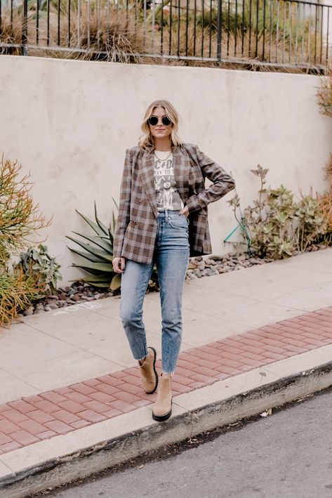 Best Lug Sole Boots | San Diego fashion | Navy Grace Huk Boot Outfits, Lugs Boots Outfit, Best Lug Sole Boots, Jeans And Lug Sole Boots, Beige Lug Boots Outfit, How To Wear Lug Boots, Taupe Chelsea Boots Outfit Women, Styling Lug Sole Boots, Brown Lug Sole Boots Outfit