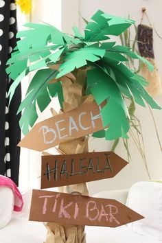 Tropisk Fest, Paper Palm Tree, Luau Party Ideas, Hawaii Theme, Tropical Birthday Party, Luau Party Decorations, Aloha Party, Luau Theme Party, Luau Birthday Party