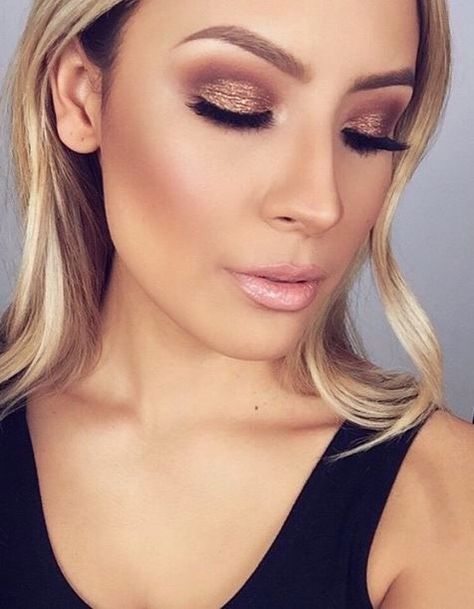 Trucco Smokey Eye, Wedding Hairstyles And Makeup, Gold Smokey Eye, Bronze Eyeshadow, Valentines Day Makeup, Bridesmaid Makeup, Day Makeup, Makeup Goals, Halloween Make