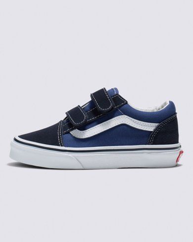 Looking for comfortable and versatile shoes for kids? Shop Vans' kids shoes from size 10.5 to 3 online now. Vans Store, Vans Kids, Versatile Shoes, Shoes For Kids, White Vans, Vans Shop, Kids Sneakers, Sneaker Shopping, Sesame Street