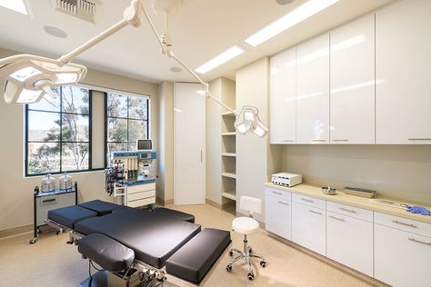 Facial Plastic & Reconstructive Surgery in San Diego — SKY Facial Plastic Surgery Plastic Surgeon Office, Modern Office Ideas, Office Redesign, Consulting Room, Medical Office Design, Office Interior Design Modern, Cabinet Medical, Spa Ideas, Hospital Interior